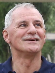 0 olh attila 225x300