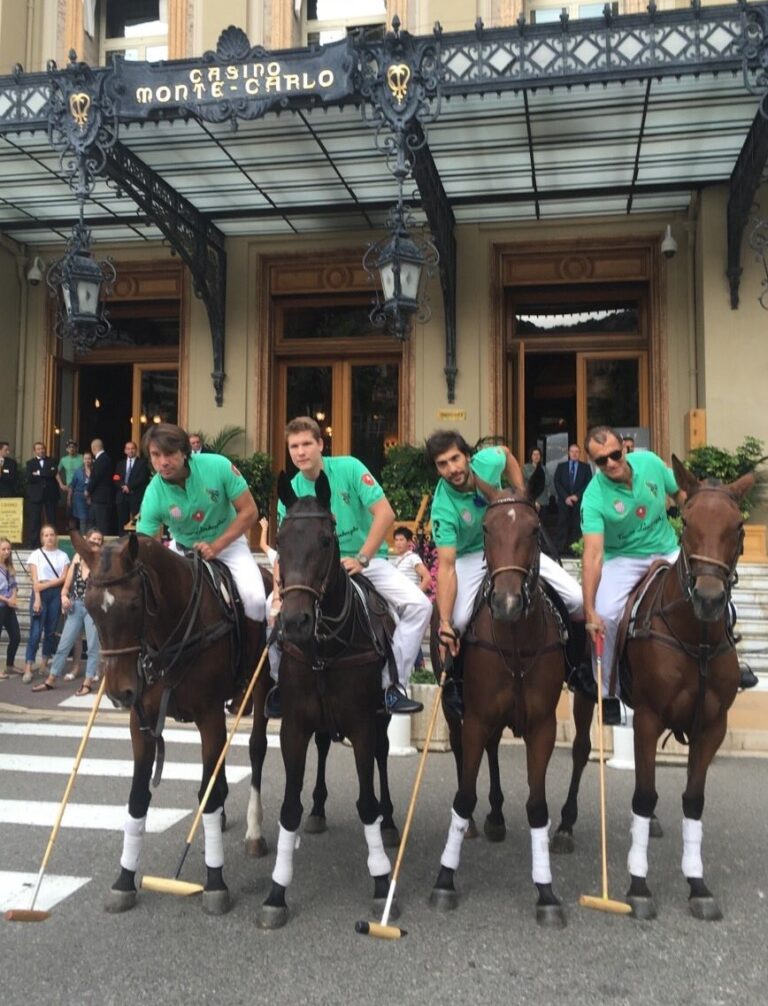 2016 09 16 monacob020 768x1006